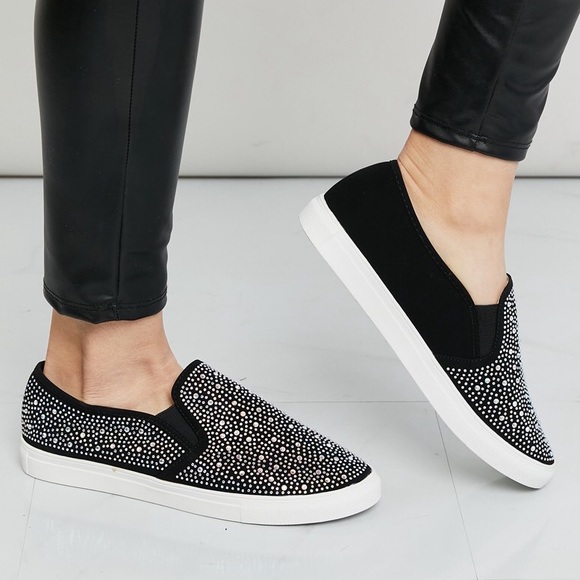 Forever Link Rhinestone Round Toe Black Slip-On Shoes - Picture 6 of 7